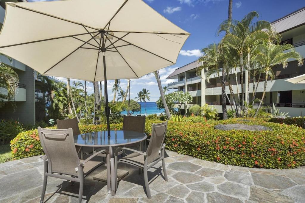 Hawaiian-Style Oceanview Across The Street From Historic Magic Sands Beach Park - White Sands Village 202 Kailua-Kona Exterior foto